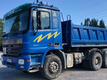 Leistungen von LKW-Transport und Baustoffhandel DEBOLA GmbH & Co. KG in Schkopau/ OT Ermlitz